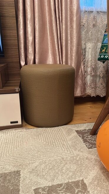 Qab-qacaq və mətbəx ləvazimatları: İkinəfərlik çarpayı, İşlənmiş