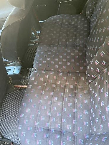 салон гольф 4: Volkswagen Golf: 1993 г., 1.6 л, Механика, Бензин, Хэтчбэк — 6