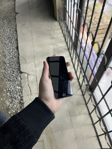 Apple iPhone: IPhone SE 2020, 128 GB, Ağ, Barmaq izi — 2