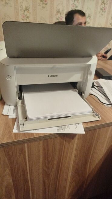 kompüter çanta: Canon LBP2900 lazer printeri, ağ və qara çap üçün nəzərdə tutulmuş