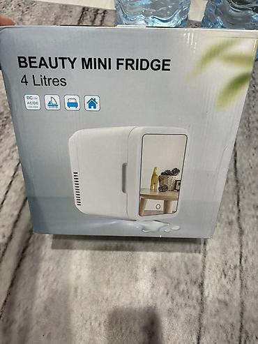переносной домик: Мини-холодильник для косметики Beauty Mini Fridge, 4 л - Объем: 4 — 3
