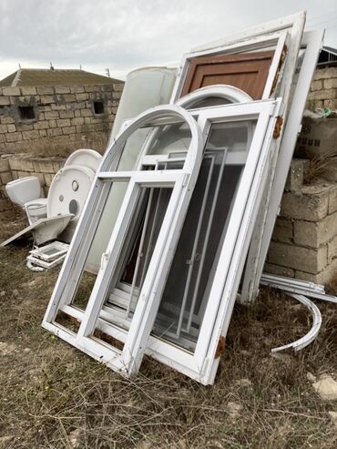 plastic qapi: Pencere, 15 eded. Tecilli satilir. PVC qapı-pəncərə dəsti -