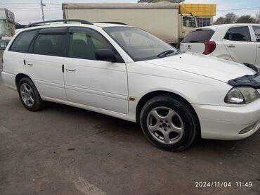 Toyota: Toyota Caldina: 2000 г., 2 л, Автомат, Бензин, Универсал