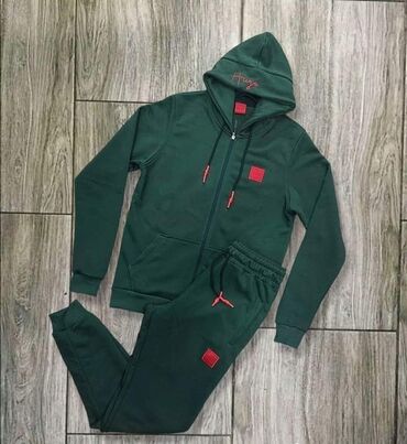 Trenerke: Veličine od M do 2XL
Cena 4200 din — 5