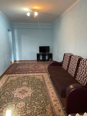 аренда дома сутки: 1 комната, 32 м², Индивидуалка, 4 этаж, Косметический ремонт
