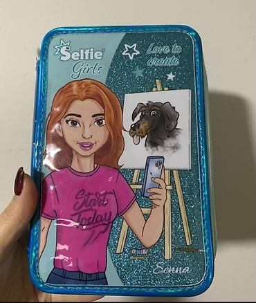 ofis ləvazimatı: “Selfie Girls – Love to Create” qaləm qabı / penal. - — 1