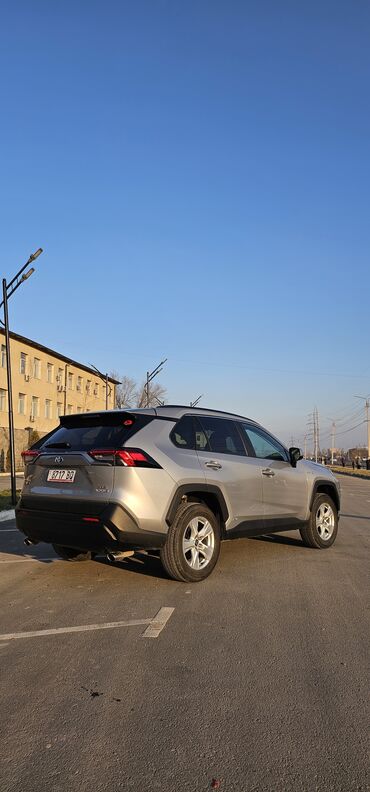 Toyota: Toyota RAV4: 2020 г., 2.5 л, Автомат, Гибрид, Кроссовер — 6