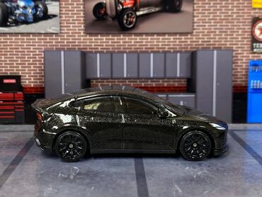 usaq oyuncaq: Hot Wheels
Orginal✅
Qutusuz!!
Model: Tesla