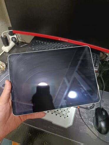 ikinci el planşetler: İşlənmiş Apple iPad Pro 11 (2022), 11", 128 GB, Ünvandan götürmə