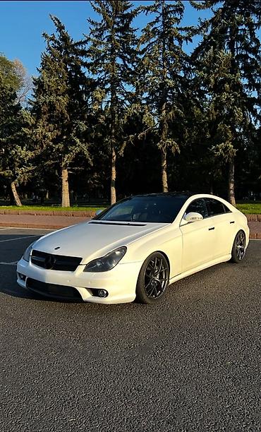 кампрес: Mercedes-Benz CLS-Class: 2005 г., 5.5 л, Автомат, Бензин, Седан — 2