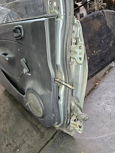 Двери и комплектующие: Дверь Передняя левая Daihatsu, Б/у, Оригинал — 10