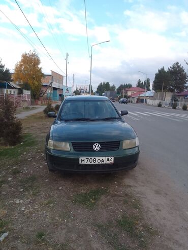 автомобиль смарт: Volkswagen Passat: 1999 г., 0.2 л, Автомат, Бензин, Седан