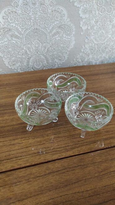 Посуда: Прозрачное блюдо в форме рыбы. Оригинальный предмет сервировки — 7