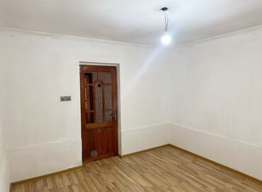 Həyət evləri və villaların satışı: 3 otaqlı, 100 kv. m, Kredit yoxdur, Orta təmir — 4
