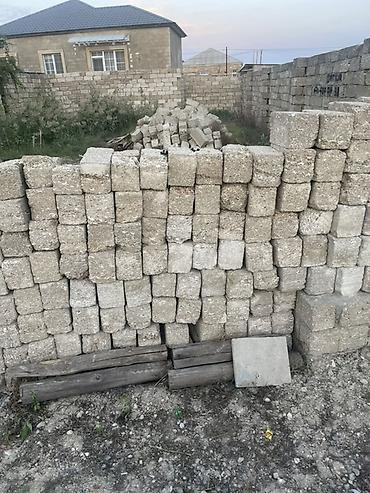 daş gülü: Ünvan Ramana şuşa qəsəbəsi 2 sot hər tərəfi hörülüb içində 1800 daş — 5