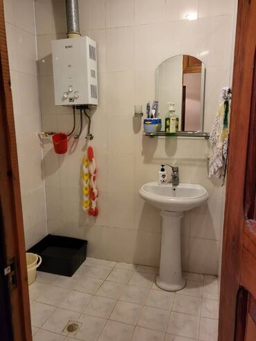 Köhnə tikili: Bakı, 3 otaqlı, Köhnə tikili, 70 kv. m — 9