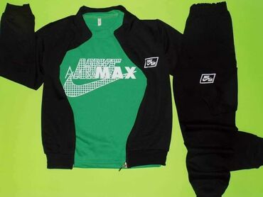 Trenerke: 8.10.12.14.16 2.750 na lalafo.rs — 2 Trenerke: 8.10.12.14.16 2.750 — 2