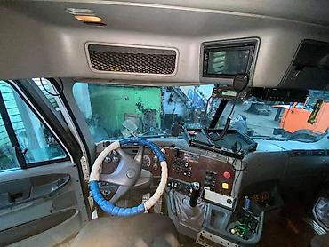 Тягачи: Тягач, 1999 г., Самосвал — 6