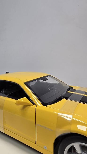brawl pass: Масштабная модель автомобиля Chevrolet Camaro (купе), жёлтый цвет с — 5