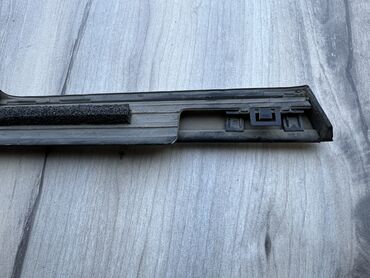 Стекла и комплектующие: Молдинг стекла Заднее правое Kia, 2022 г., Б/у, Оригинал — 8