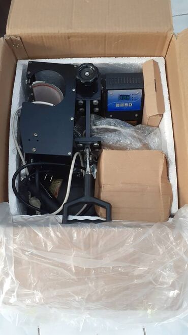 Pres aparatları: Səliqəli istifadə olunub. Fincanlara idman papaqlarına t-shirtlərə — 10