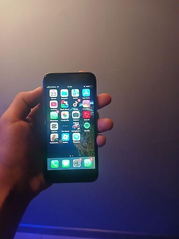 ayfon kreditle: IPhone 8, 64 GB, Qara, Barmaq izi — 1