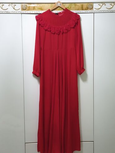 Платья: Вечернее платье, Классическое, Длинная модель, С рукавами, M (EU 38), L (EU 40)