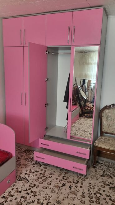 Спальные гарнитуры: Спальный гарнитур, Б/у, ДСП, цвет - Розовый — 9