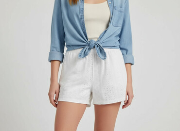 t shirty converse: Szorty damskie, rozmiar S