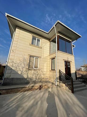 Долгосрочная аренда домов: Сдаётся 2 этажный особняк. Ак тилек. улица Ак буура 2. 8-10 улица. Со — 1