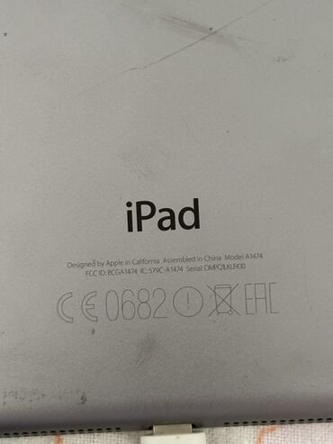 Tableti: Na prodaju ipad za delove  Imaju iCloud  Cena 20€ komad  Broj telefona — 24