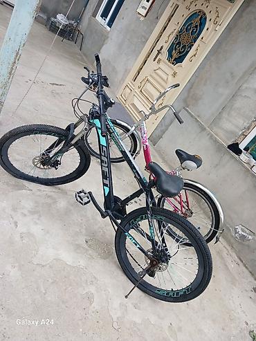mini velosiped: İki velosiped satılır – 260 azn birlikdə🤩💥 1) Şəhər/kruizer — 2