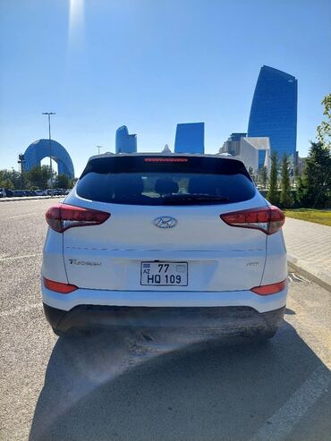 Hyundai: Hyundai Tucson: 2 l | 2017 il Krossover — 5