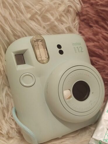 komplet za video nadzor: Fuji digitalni fotoaparat Instax Mini 12 u Mint zelenoj boji, korišten