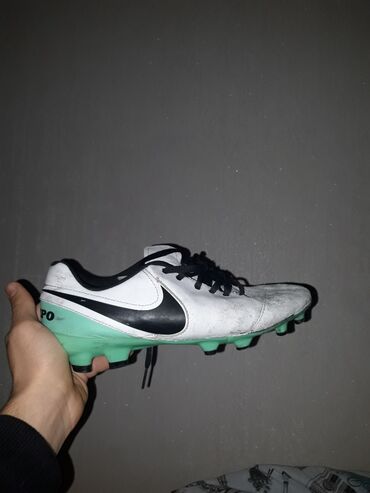 futbol butsileri: Original Nike tiempo legend 6 sipleri yaxsi veziyetdedir cox az