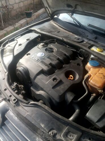 Volkswagen: Volkswagen Passat: 1.9 l | 2002 il Sedan — 6