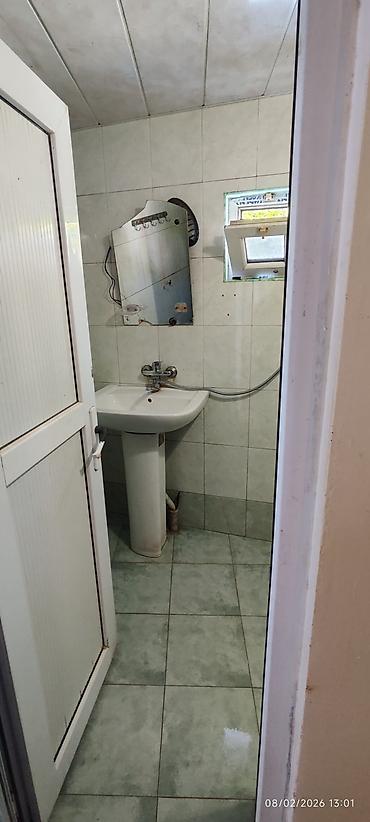 1 комнатная квартира снять: Avtovagzal metrosu yaxinliginda heyet evi kiraye verilir. Ev — 9