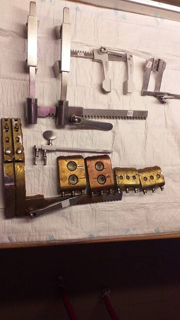 Ostali medicinski proizvodi: Instrumenti za grudnu hirurgiju
Kao sa slika
Ne odgovaram na SMS — 1