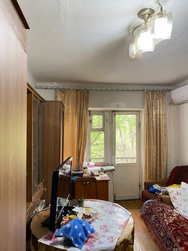 Продажа квартир: 3 комнаты, 59 м², Индивидуалка, 3 этаж, Старый ремонт