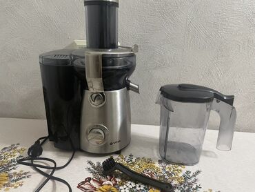 купить соковыжималку для томатов: Соковыжималка, Б/у, Самовывоз