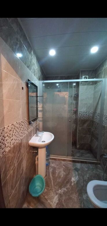 Uzunmüddətli kirayə mənzillər: Xirdalanda köhna bazarın yani kiristalda 1-2 ye duzalma esyali ev ofis -da lalafo.az — 8 Uzunmüddətli kirayə mənzillər: Xirdalanda köhna bazarın yani kiristalda 1-2 ye duzalma esyali ev ofis — 8