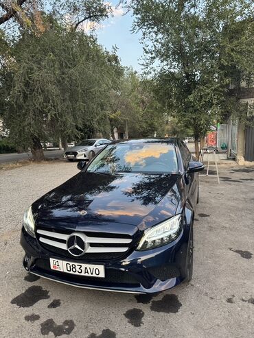 маленькая машина: Mercedes-Benz C-Class: 2019 г., 2 л, Автомат, Бензин, Седан