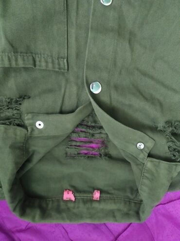 женская джинсовая одежда: Рубашка (Турция) тонкий джинсовый материал, размер S. Состояние