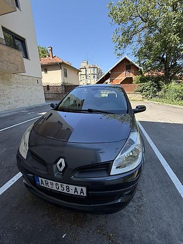 Renault Clio III, 5 vrata, tamnosiva metalik -registracija istice