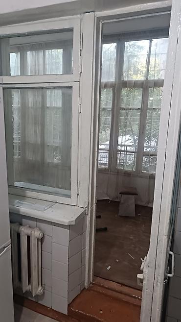 Продажа квартир: 2 комнаты, 47 м², Кыргызско-Узбекский Университет, 106 серия, 1 этаж, Старый ремонт — 6