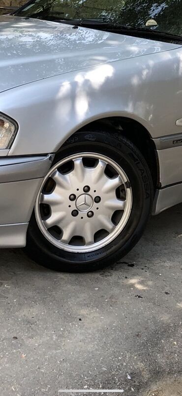 təkər ölçüləri: Б/у Колесо Mercedes-Benz 195 / 65 / R 15, 5 Болтов