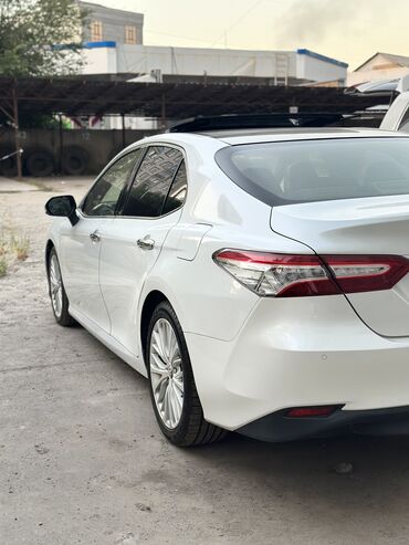 Toyota: Toyota Camry: 2018 г., 2.5 л, Автомат, Бензин, Седан — 5