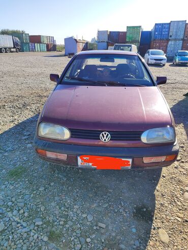 Volkswagen: Volkswagen Golf: 1993 г., 1.8 л, Механика, Бензин, Седан