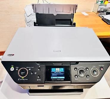Ofis avadanlığı: Printer, rəngli və ağ qara çıxarır. Satılır. Ətraflı məlumat üçün zəng — 2