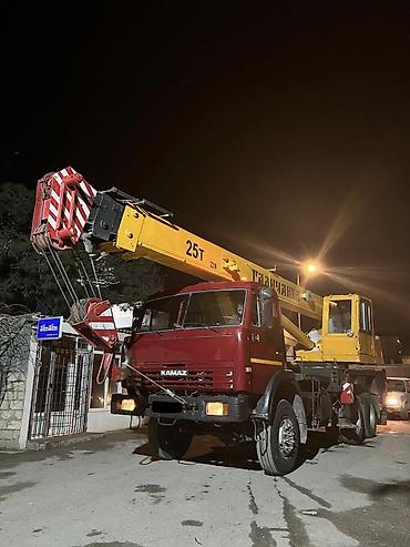 KamAZ Kran 5320, 25 tonluq, 3 mostludur. Çox ideal vaziyyatdedir, heç